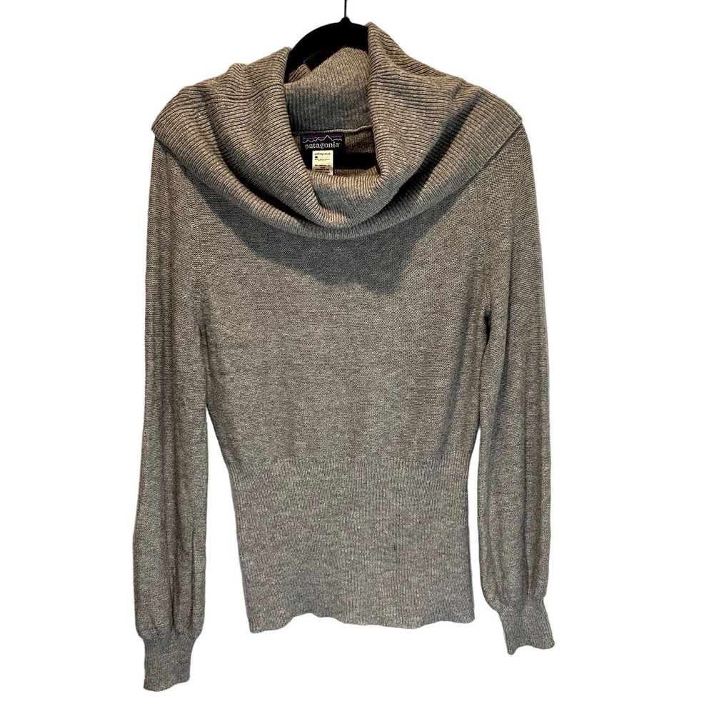 Patagonia Gray Wool Cowl Neck Fitted Sweater - size Large